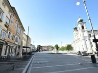 Недвижимость Двухкомнатная в центре города: 1