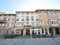 Недвижимость Двухкомнатная в центре города: 2