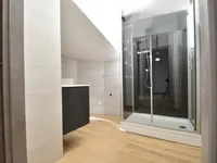 Недвижимость Двухкомнатная в центре города: 16