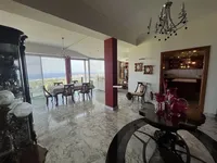 Недвижимость Madliena Heights Retreat: 2