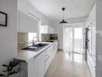 Недвижимость Квартира в центре с паркингом: 13