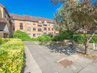 Недвижимость Deanery Close: 2