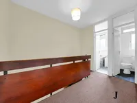 Недвижимость Brockmer House, Crowder Street: 10