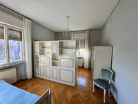 Недвижимость Трехкомнатная квартира в центре: 16