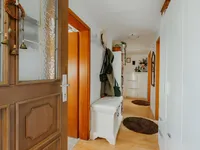 Недвижимость Четырехкомнатная квартира: 2