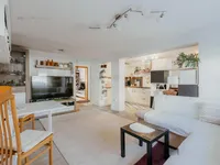 Недвижимость Четырехкомнатная квартира: 4