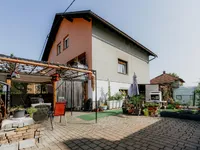 Недвижимость Четырехкомнатная квартира: 17