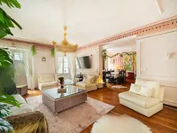 Недвижимость Квартира 4,5 комн в центре: 2