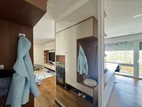 Недвижимость Трёхкомнатная квартира Завлог: 2