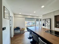 Недвижимость Трёхкомнатная квартира Завлог: 5