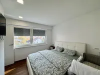 Недвижимость Трёхкомнатная квартира Завлог: 12