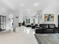 Недвижимость Villa 4 bedrooms for sale in Bridel: 4
