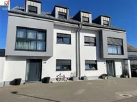 Недвижимость House 5 bedrooms for sale in Perle: 2