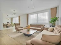 Недвижимость House 7 bedrooms for sale in Gruemmelscheid: 7