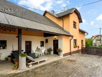 Недвижимость Двухквартирный дом в Сишке: 23