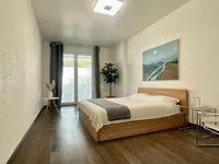 Недвижимость Apartment 4 rooms: 5