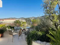 Недвижимость Villa République Cannes: 3