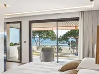 Недвижимость Property Type: Villa  
Location: Cannes, Centre-ville  

Final:

Villa Cannes Centreville: 2