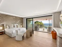 Недвижимость Property Type: Villa  
Location: Cannes, Centre-ville  

Final:

Villa Cannes Centreville: 13