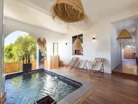 Недвижимость Villa Petit Juas: 1