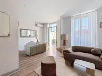 Недвижимость Villa Petit Juas: 2
