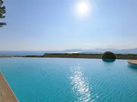 Недвижимость Villa Croix des Gardes: 1