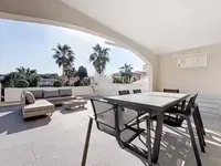 Недвижимость Villa Croix des Gardes: 2