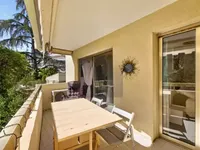 Недвижимость Residence République: 4