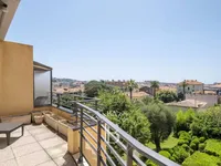 Недвижимость Villa Cannes République: 1