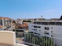 Недвижимость Property: Villa
Location: Cannes, La Bocca

Villa La Bocca: 7