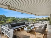 Недвижимость Villa Croix des Gardes: 2