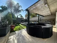Недвижимость Villa Petit Juas: 1