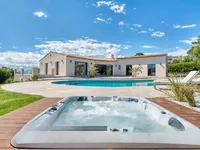 Недвижимость Villa Petit Juas: 2