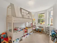 Недвижимость Redcliffe Gardens, Chelsea: 1