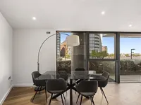 Недвижимость Tower West, 1 Waterfront Drive: 9