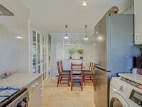 Недвижимость Pitfield Way: 8