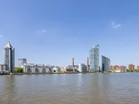 Недвижимость Vicarage Crescent: 4