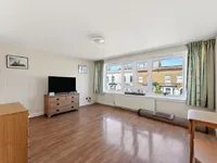 Недвижимость Shuttleworth Road: 6