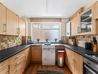 Недвижимость Shuttleworth Road: 8