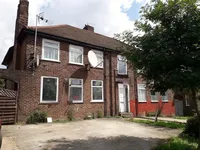 Недвижимость Western Avenue, Acton, 7: 5
