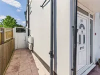 Недвижимость Hillview Gardens: 5