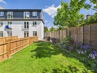 Недвижимость Hillview Gardens: 7
