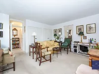 Недвижимость Wincott Street: 2