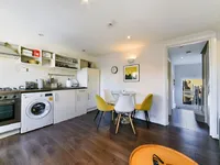 Недвижимость Merton Road: 5