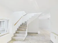 Недвижимость Apartment 4 bedrooms for sale in Bettendorf: 2