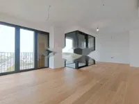 Недвижимость Четырехкомнатная квартира, Шишка: 3