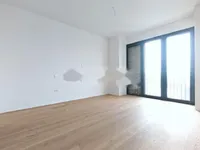 Недвижимость Четырехкомнатная квартира, Шишка: 18