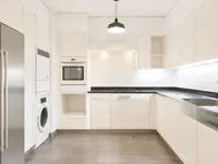 Недвижимость Apartment 5 rooms: 3
