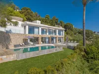 Недвижимость Villa Croix des Gardes: 1