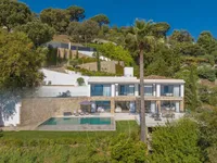 Недвижимость Villa Croix des Gardes: 28